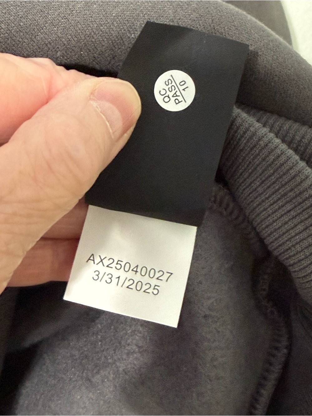 Comfrt Travel Essentials Hoodie - Charcoal Gray medium - Picture 5 of 11
